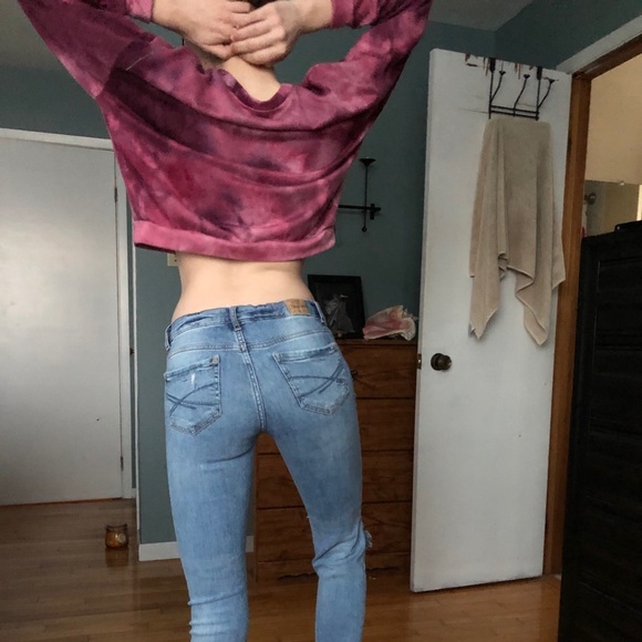 🎉2/$25 tie dye lace up cropped sweater - Picture 2 of 3